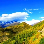 猫鼻梁观景台俯瞰四姑娘山全景