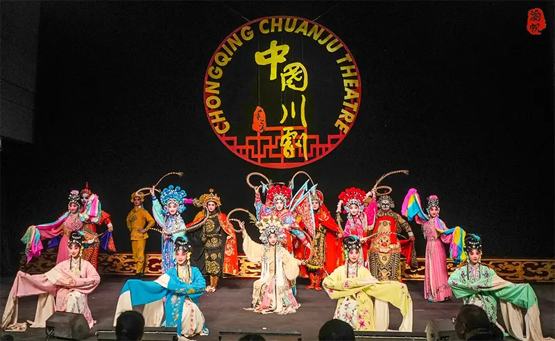 川剧文化体验攻略：变脸表演与文化解读