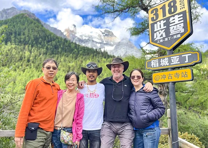 稻城亚丁高反预防:高原草甸与牛场